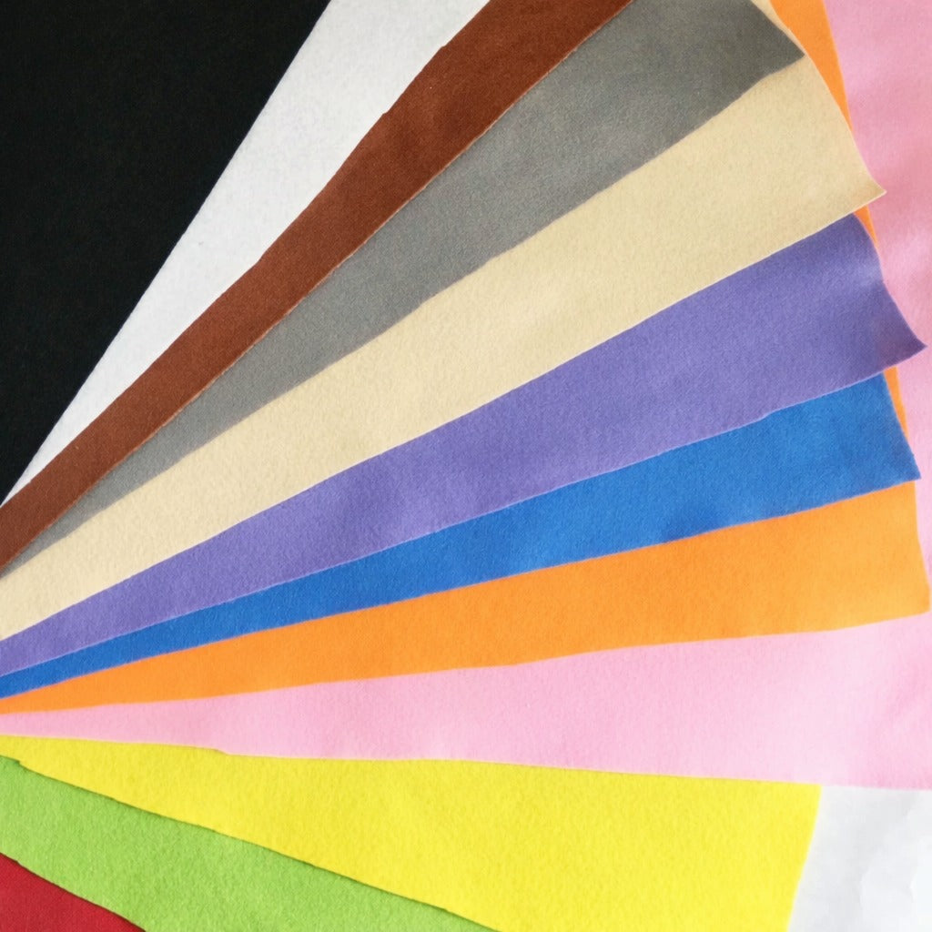 Owl With Heart Felt Bookmark, Custom Owl Bookmark, Embroidered Animal Bookmark, Handmade 3D Felt Gift, Pet Lover Gift