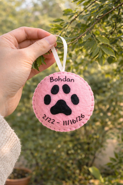 Pet Paw Memorial Felt Ornament - Personalized Pet Name And Dates Loss Keepsake - Gift For Dog And Cat Lovers