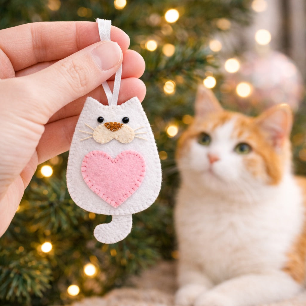 White Cat Felt Ornament With Pink Heart - Personalized Cat Christmas Ornament With Name - Gift For Cat Lovers