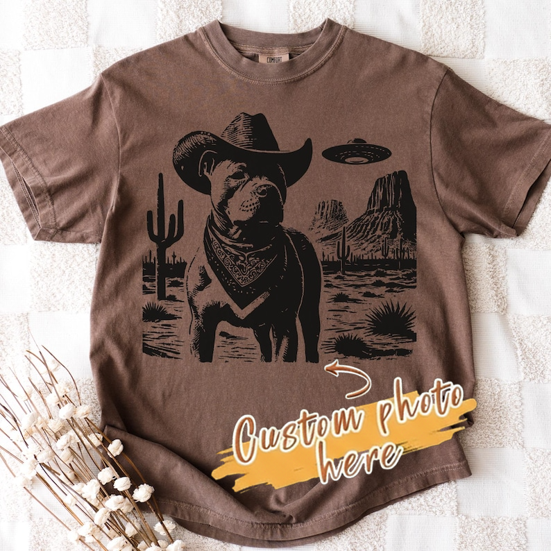 Vintage Pitbull UFO Shirt – Western Cowboy Pittie Tee, Retro Alien Dog T-Shirt, Perfect Gift for Pitbull Mom, Dad & Dog Lovers
