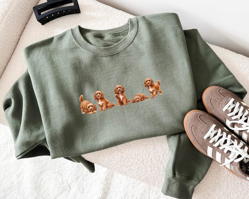 Cavapoo Mom Custom Sweatshirt | Dog Name Crewneck | Personalized Cavapoo Lover Gift