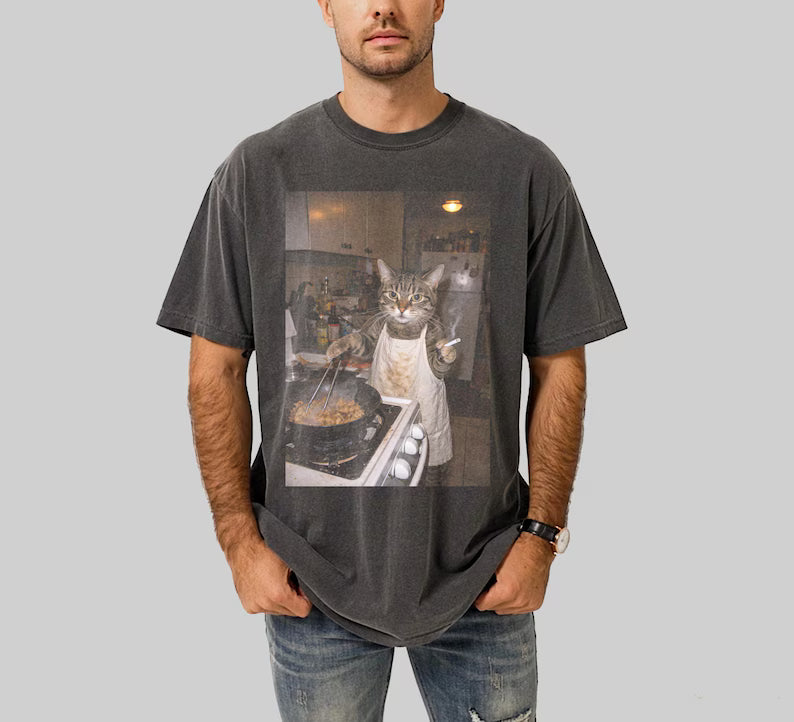 Funny Cat T-Shirt - Retro Cooking Cat Meme Graphic Tee