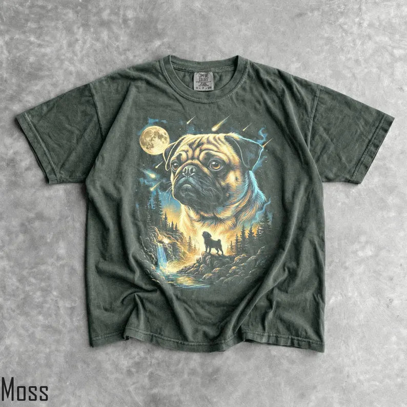 Pug Howling Moon T-Shirt - Men & Women's Unisex Graphic Tee - Vintage 90s Dog Meme Shirt - Funny Pug Mom Tee - Dumb Shirt